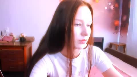 Snapshot of chloe_wifey chatting on 17, 7, 2026 chloe wifey online show from 17, 7, 2026