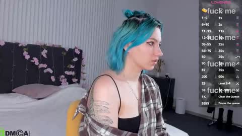 Snapshot of chloebloss0m chatting on 23, 9, 2025 Boni online show from 23, 9, 2025