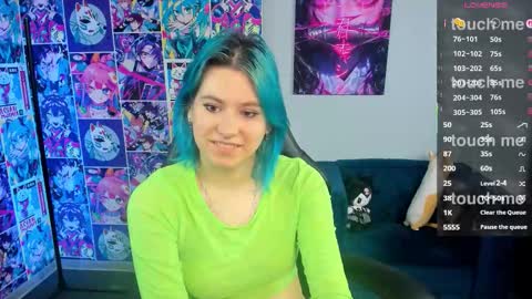 Snapshot of chloebloss0m chatting on 9, 10, 2025 Boni online show from 9, 10, 2025