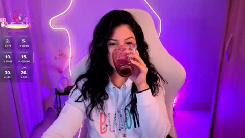 Chloe online show from 28, 3, 2026