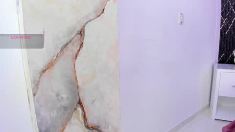 chloegils online show from 30, 11, 2025