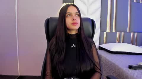Snapshot of chloeharper_ chatting on 14, 6, 2026 Chloe Harper online show from 14, 6, 2026