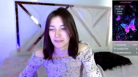 Chloe online show from 28, 2, 2025