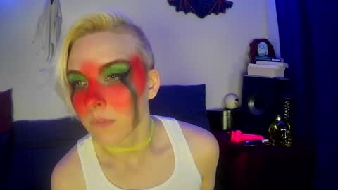 Chloekissxo online show from 16, 1, 2025