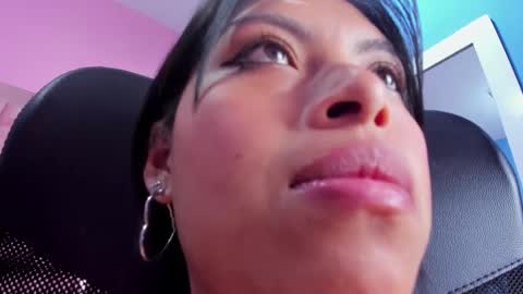 Snapshot of chloemartini_ chatting on 25, 2, 2025 ChloeSignup For Free Join my Fan Club online show from 25, 2, 2025