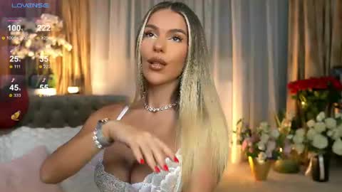 Snapshot of chloevelvetx chatting on 16, 7, 2026 Chloe online show from 16, 7, 2026