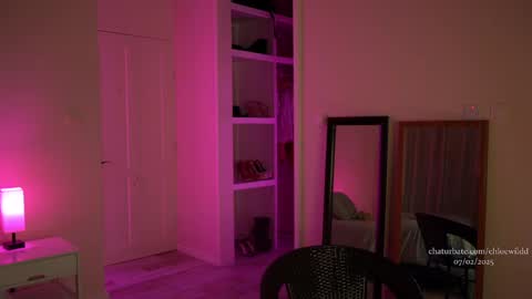 Chloe  online show from 7, 2, 2025