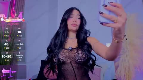 Snapshot of chlooee_ chatting on 7, 4, 2026 Chlooe online show from 7, 4, 2026