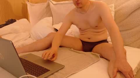 Snapshot of chlover855 chatting on 21, 4, 2026 chlover855 online show from 21, 4, 2026