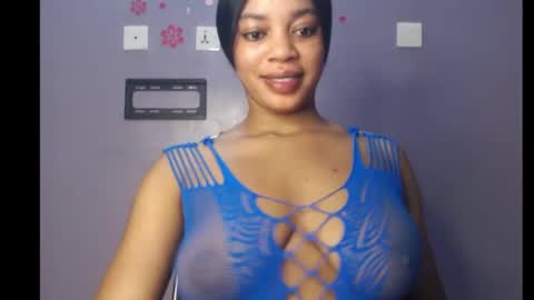 Snapshot of choco_chocox chatting on 25, 1, 2025 ESTHER online show from 25, 1, 2025