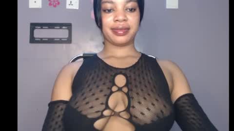 Snapshot of choco_chocox chatting on 14, 2, 2025 ESTHER online show from 14, 2, 2025