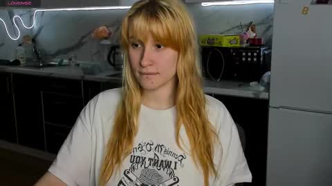 Snapshot of choco_meowx chatting on 9, 2, 2026 choco_meowx online show from 9, 2, 2026