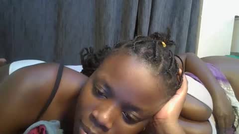 Snapshot of choco_velvet chatting on 16, 4, 2026 Sly online show from 16, 4, 2026