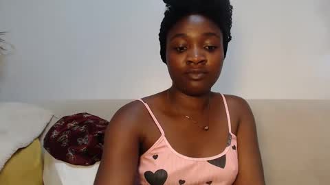 Snapshot of chocolate_desiree chatting on 17, 4, 2026 Lofti online show from 17, 4, 2026