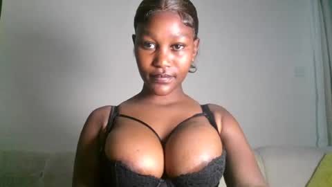 chocolate_divaa online show from 28, 7, 2026