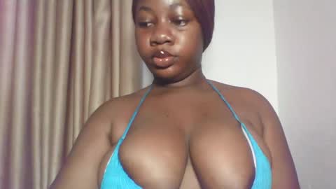 chocolateassgirl61 online show from 5, 11, 2025