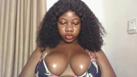 chocolateassgirl61 online show from 20, 11, 2025