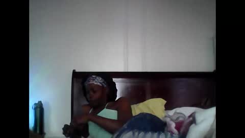 chocolatedrop_ online show from 14, 10, 2025