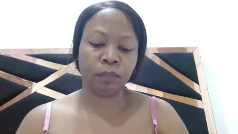 Snapshot of chocosexy26 chatting on 8, 4, 2026 chocolatwoman online show from 8, 4, 2026