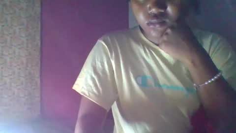 Snapshot of chololatblonde chatting on 5, 3, 2026 chololatblonde online show from 5, 3, 2026