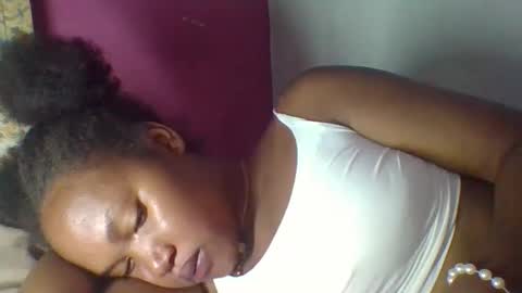 Snapshot of chololatblonde chatting on 6, 3, 2026 chololatblonde online show from 6, 3, 2026