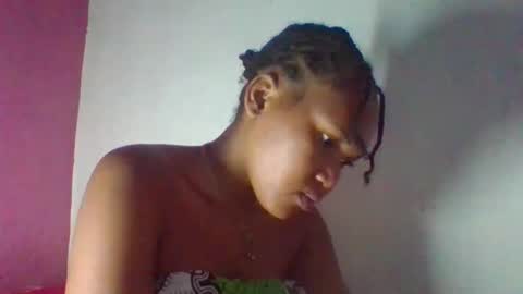 Snapshot of chololatblonde chatting on 8, 3, 2026 chololatblonde online show from 8, 3, 2026