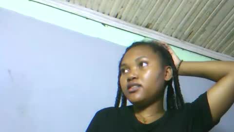 Snapshot of chololatblonde chatting on 2, 5, 2026 chololatblonde online show from 2, 5, 2026