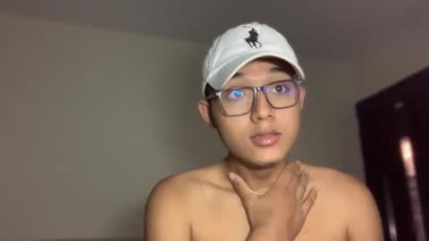 Snapshot of chriis_18 chatting on 21, 4, 2026 Chris online show from 21, 4, 2026