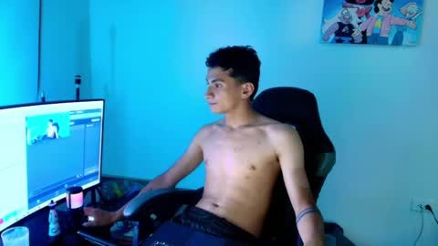 Snapshot of chriisfrost chatting on 26, 4, 2026 Chris Frost online show from 26, 4, 2026