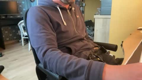 chris13abcd online show from 20, 11, 2025