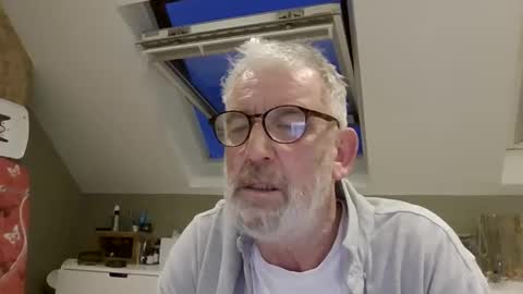 chris1404 online show from 1, 11, 2025