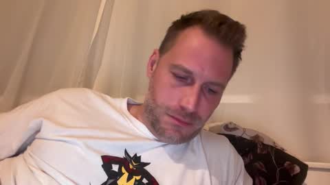 Snapshot of chris2024x chatting on 5, 11, 2025 Christian online show from 5, 11, 2025