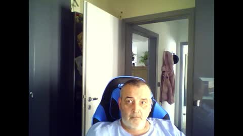 Snapshot of chris250268 chatting on 4, 7, 2026 Chris online show from 4, 7, 2026