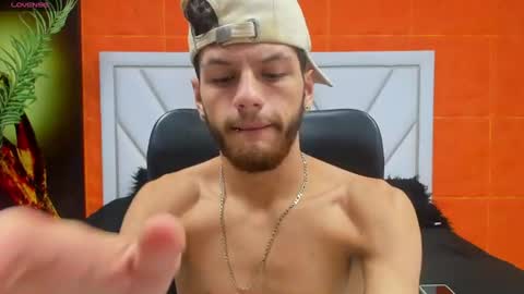 chris_grey2 online show from 20, 6, 2026