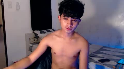 Snapshot of chris_walker22 chatting on 24, 10, 2025 Shawty Chris online show from 24, 10, 2025