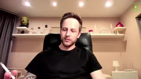 Snapshot of chriscarrey chatting on 10, 6, 2026 Chris online show from 10, 6, 2026