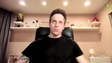Snapshot of chriscarrey chatting on 16, 6, 2026 Chris online show from 16, 6, 2026
