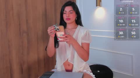 Snapshot of chrishell_ chatting on 8, 1, 2025 Chrishell online show from 8, 1, 2025