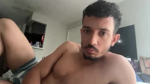 Snapshot of chrislover2125 chatting on 24, 4, 2026 chrislover2125 online show from 24, 4, 2026