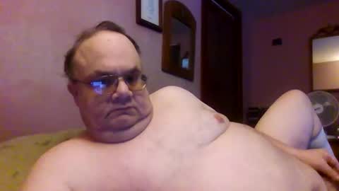 Snapshot of chrismini312 chatting on 4, 3, 2026 Chris The Jerk Off King online show from 4, 3, 2026