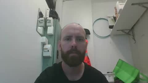 Snapshot of chrisomate31 chatting on 17, 2, 2025 chrisomate31 online show from 17, 2, 2025