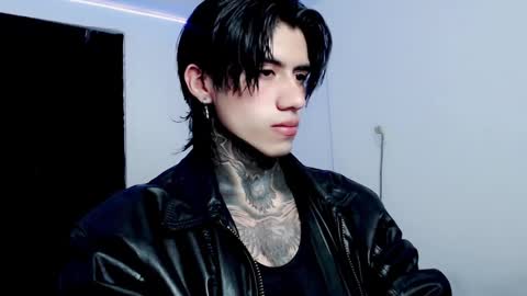 CHRIS  INDEPENT MODEL online show from 17, 2, 2025