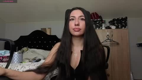 Snapshot of chrisstop18 chatting on 5, 4, 2026 Chrissy online show from 5, 4, 2026