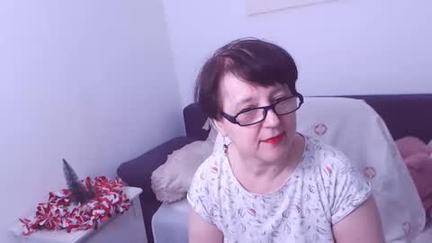 Snapshot of christarose chatting on 22, 12, 2024 Christa online show from 22, 12, 2024