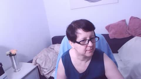 Christa online show from 26, 10, 2025