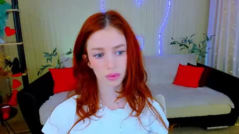 christinaconteeree online show from 7, 7, 2026