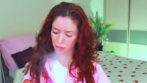 christinaconteeree online show from 17, 7, 2026