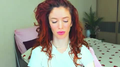 christinaconteeree online show from 18, 7, 2026