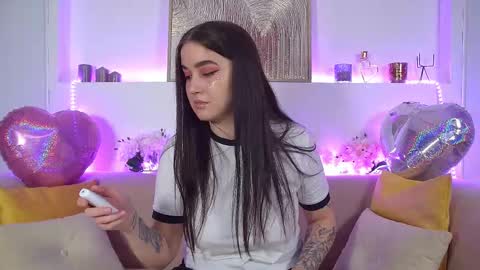 Christina online show from 14, 2, 2025