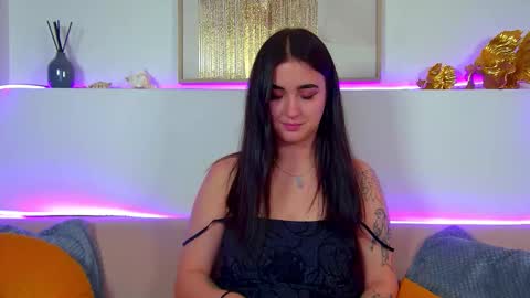 Christina online show from 12, 9, 2025